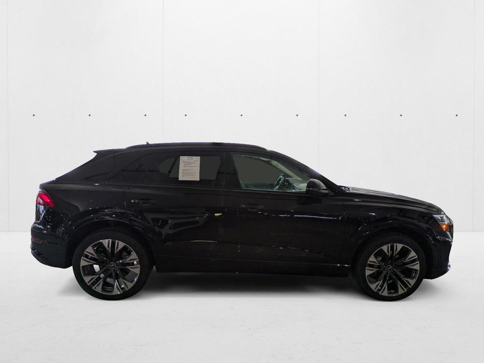 2024 Audi Q8 55 Premium Plus photo 2