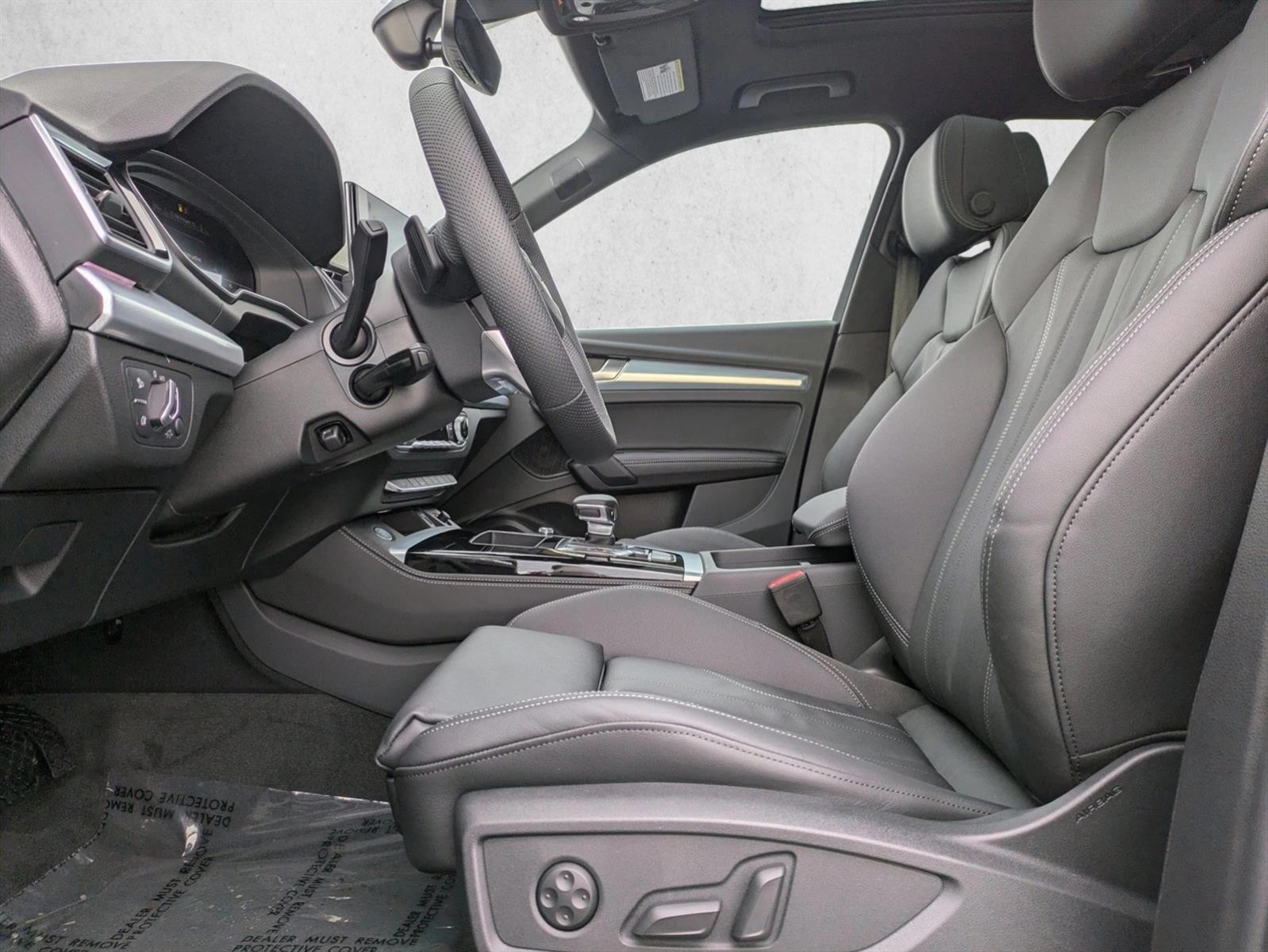 2025 Audi Q5 45 S line Premium Plus photo 2