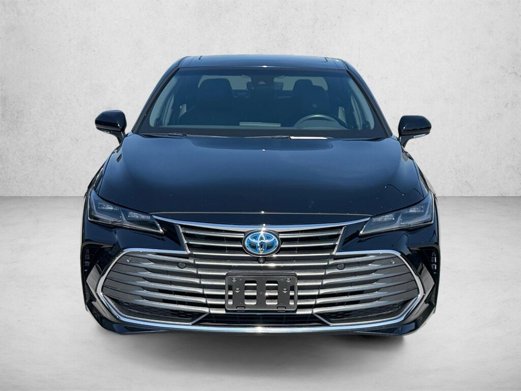 Used 2022 Toyota Avalon Hybrid Limited Sedan