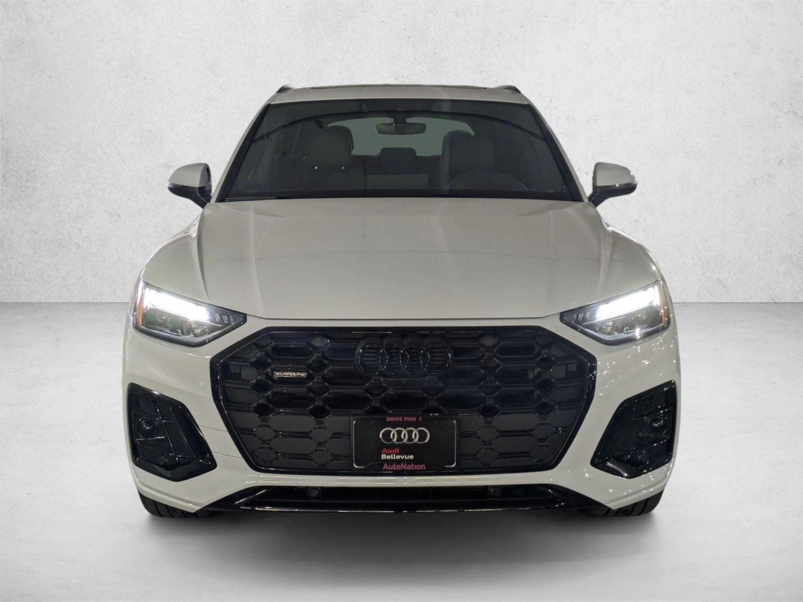 2024 Audi Q5 45 S line Premium Plus photo 2