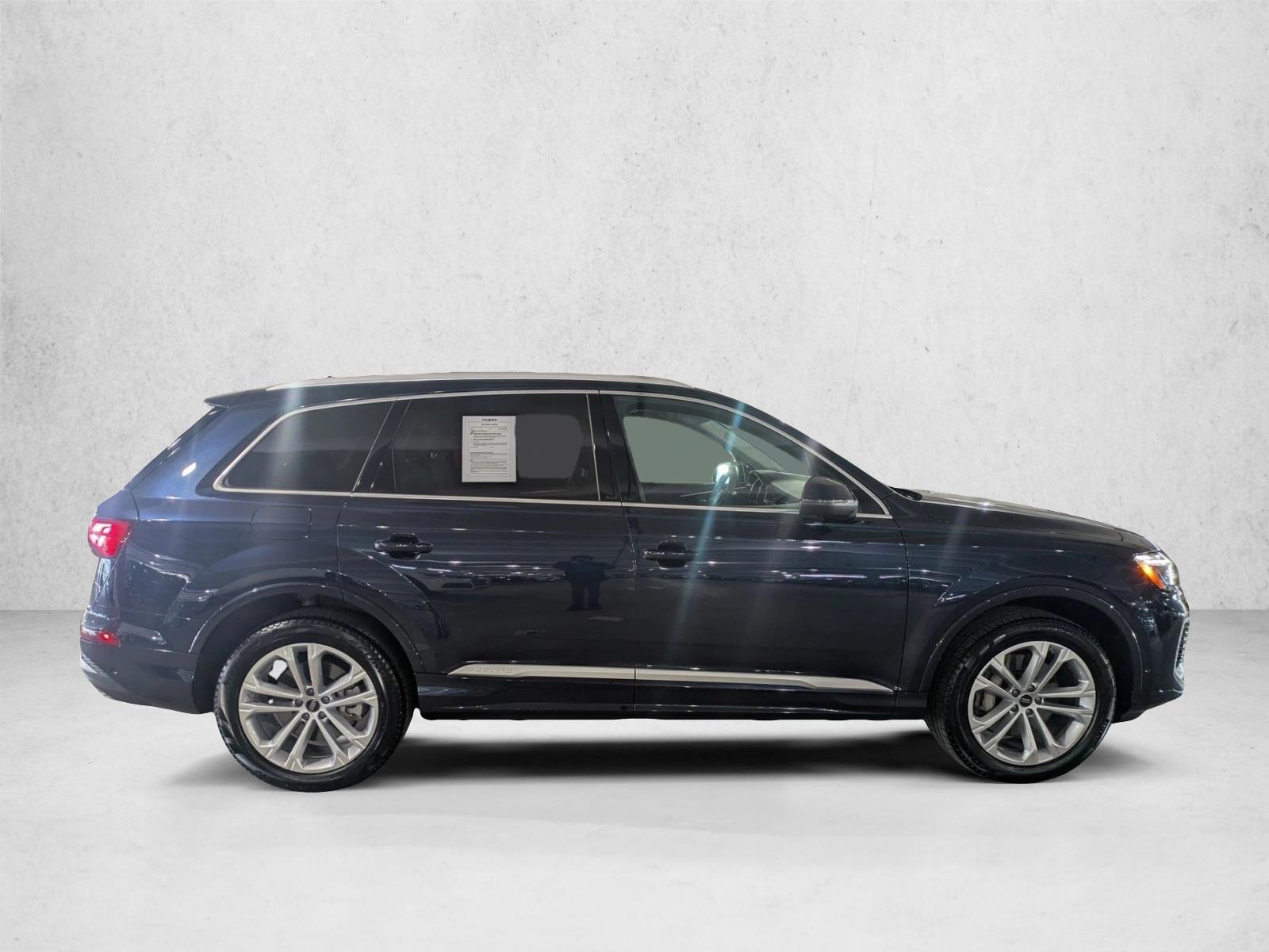 2025 Audi Q7 45 Premium Plus photo 4