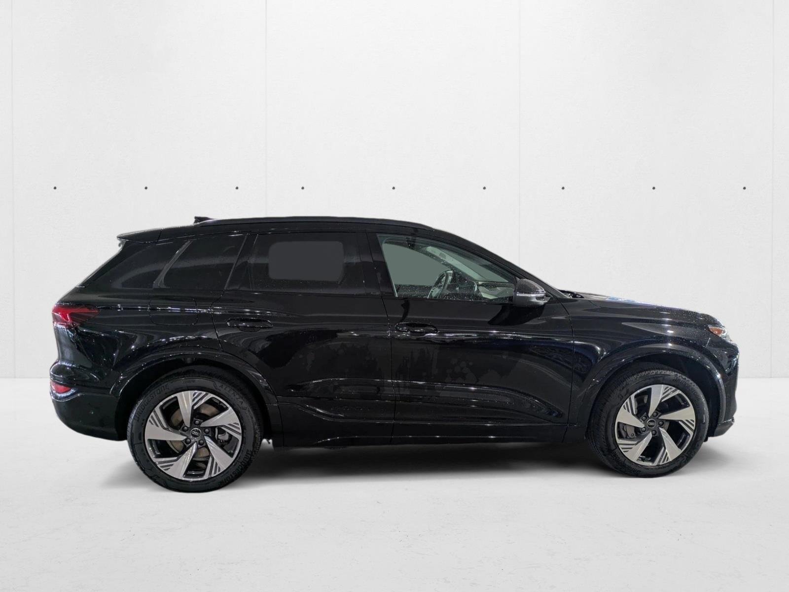 2025 Audi Q6 E-tron Premium Plus photo 2