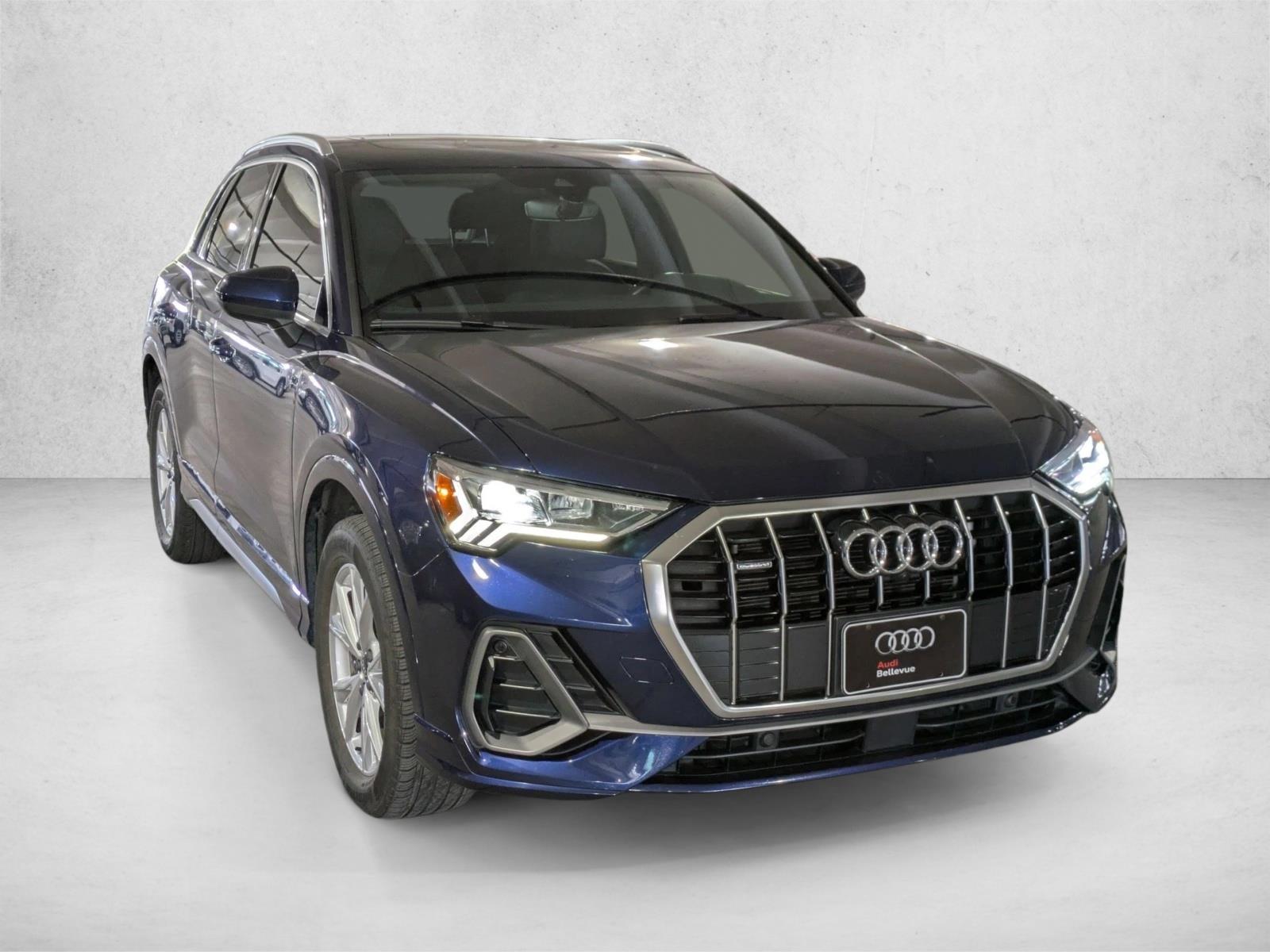 2022 Audi Q3 45 TFSI S line Premium Plus photo 2