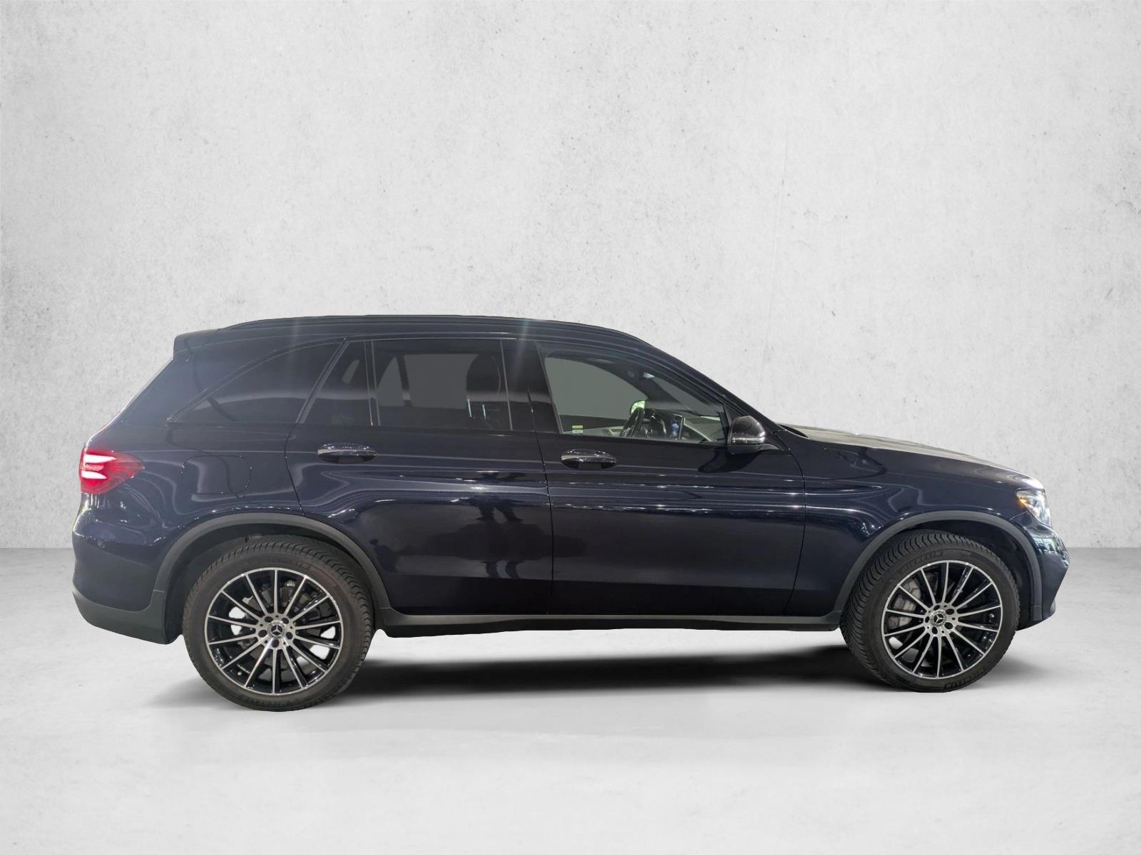 2019 Mercedes Benz GLC 300 4MATIC photo 2