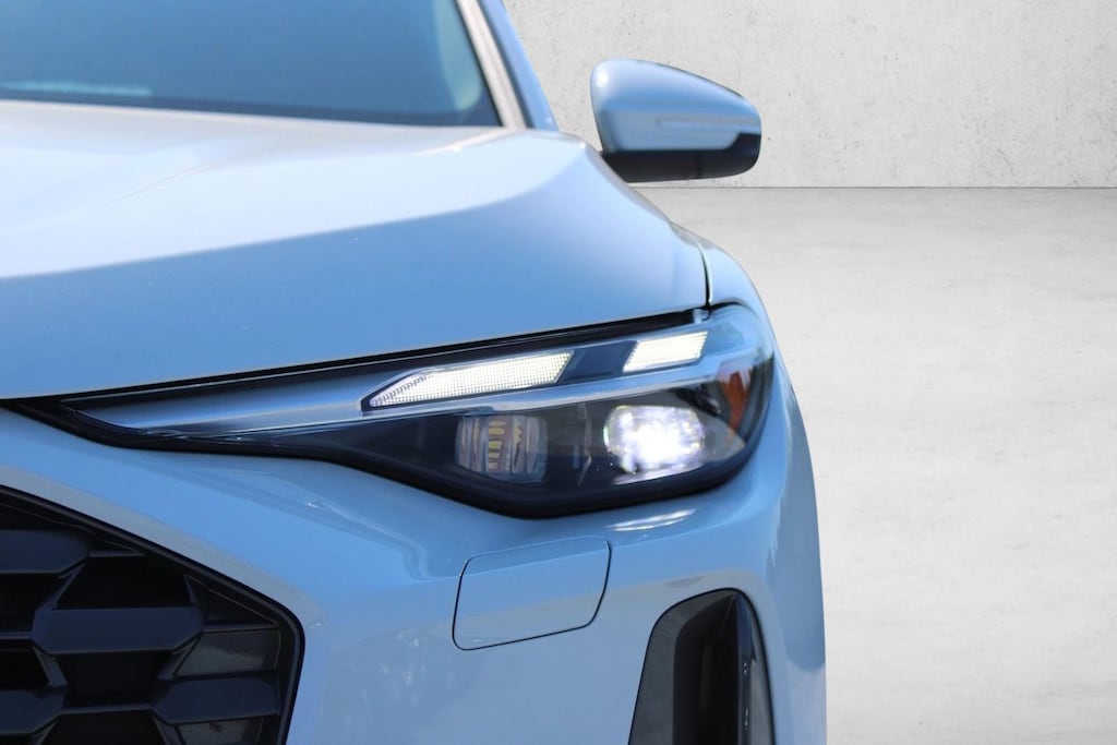 Certified 2025 Audi Q5 2.0T Premium SUV