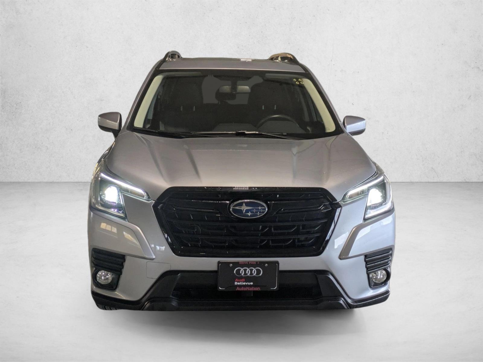 2023 Subaru Forester Premium photo 2