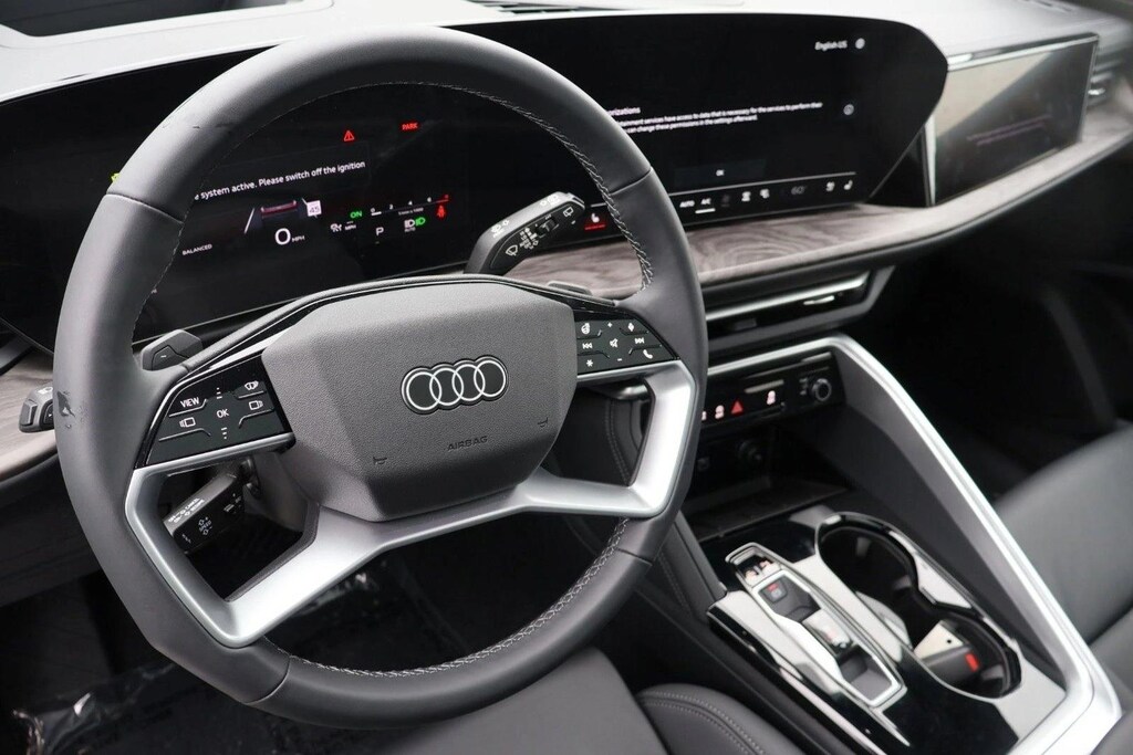 Used 2025 Audi Q5 2.0T Prestige SUV