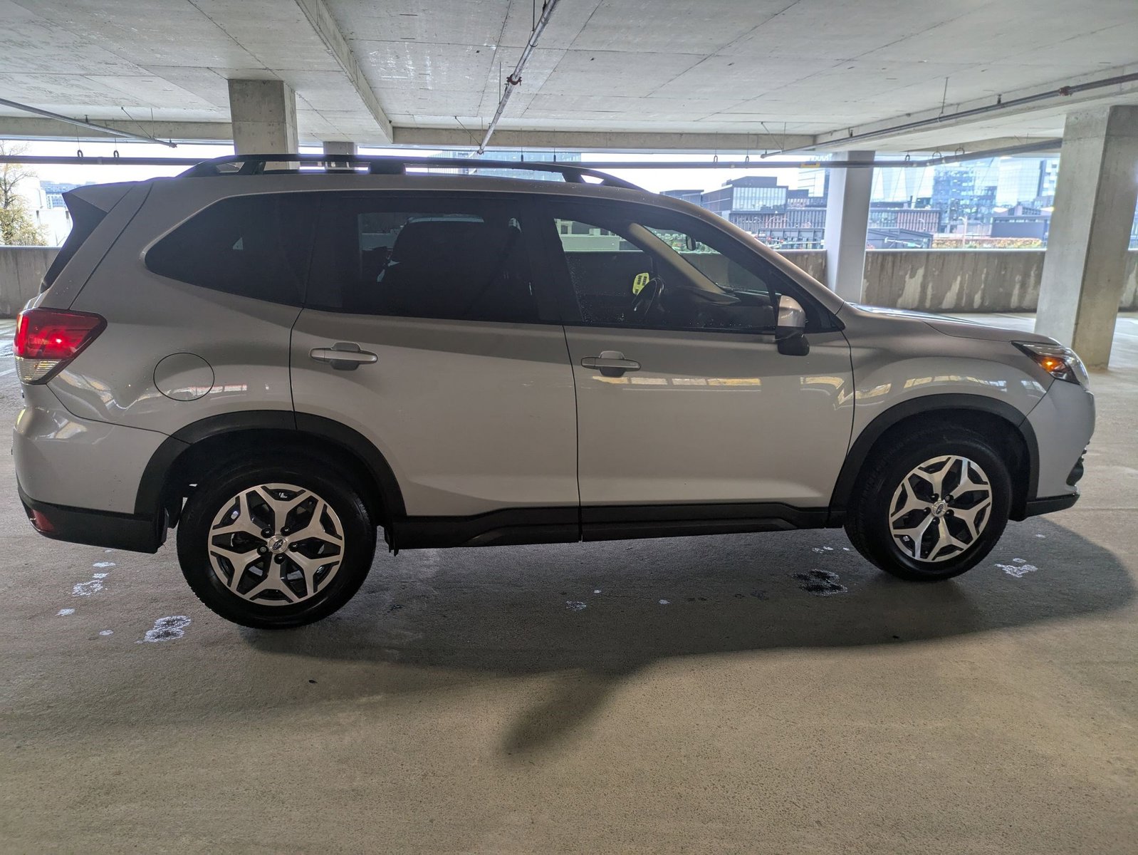 2023 Subaru Forester Premium photo 4