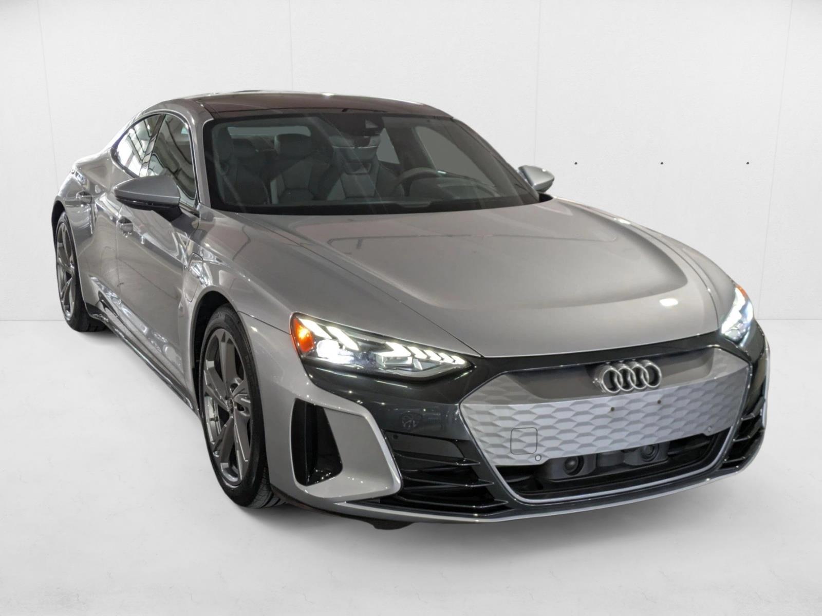 2022 Audi e-tron GT Premium Plus photo 3