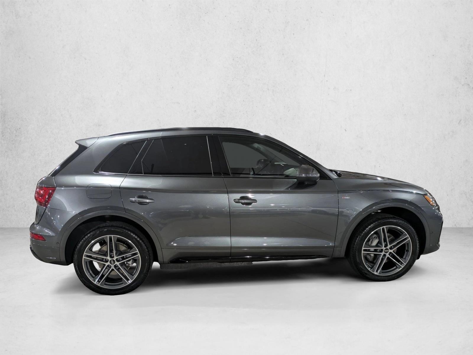 2023 Audi Q5 55 S line Premium photo 2