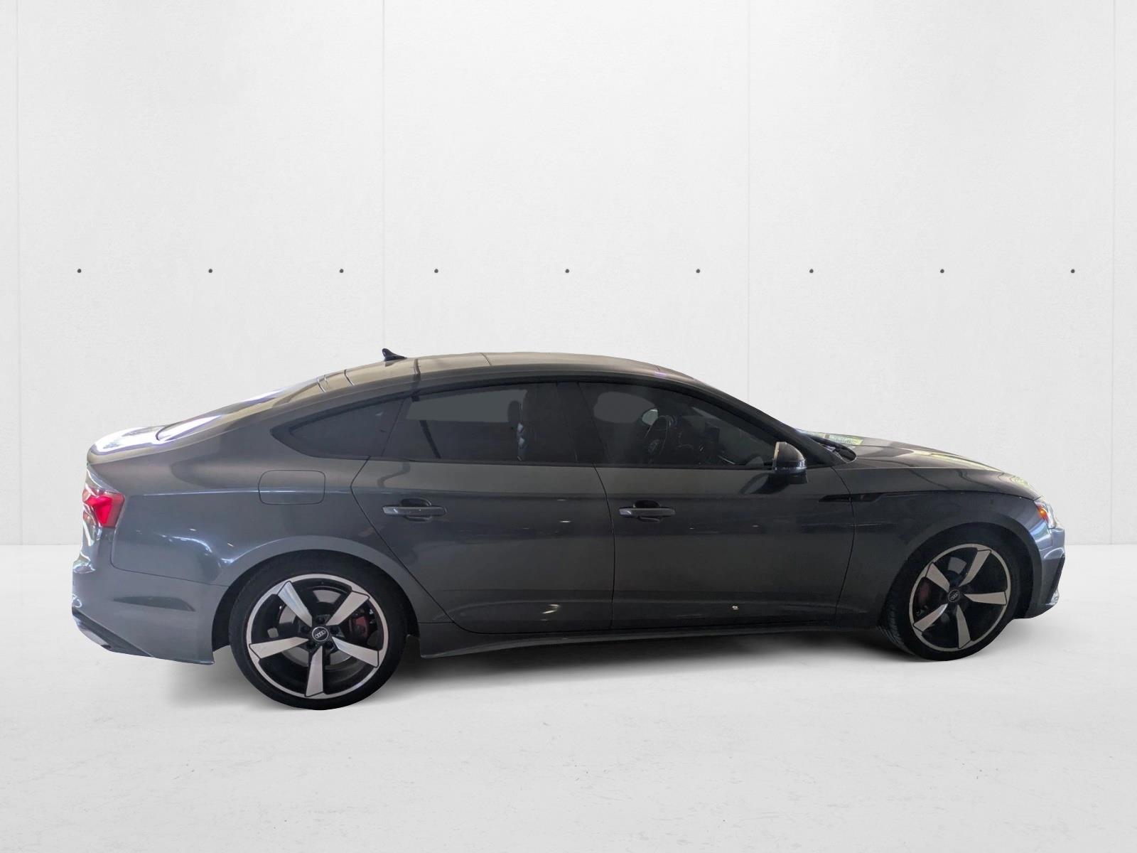 2022 Audi A5 45 S line Premium Plus photo 2