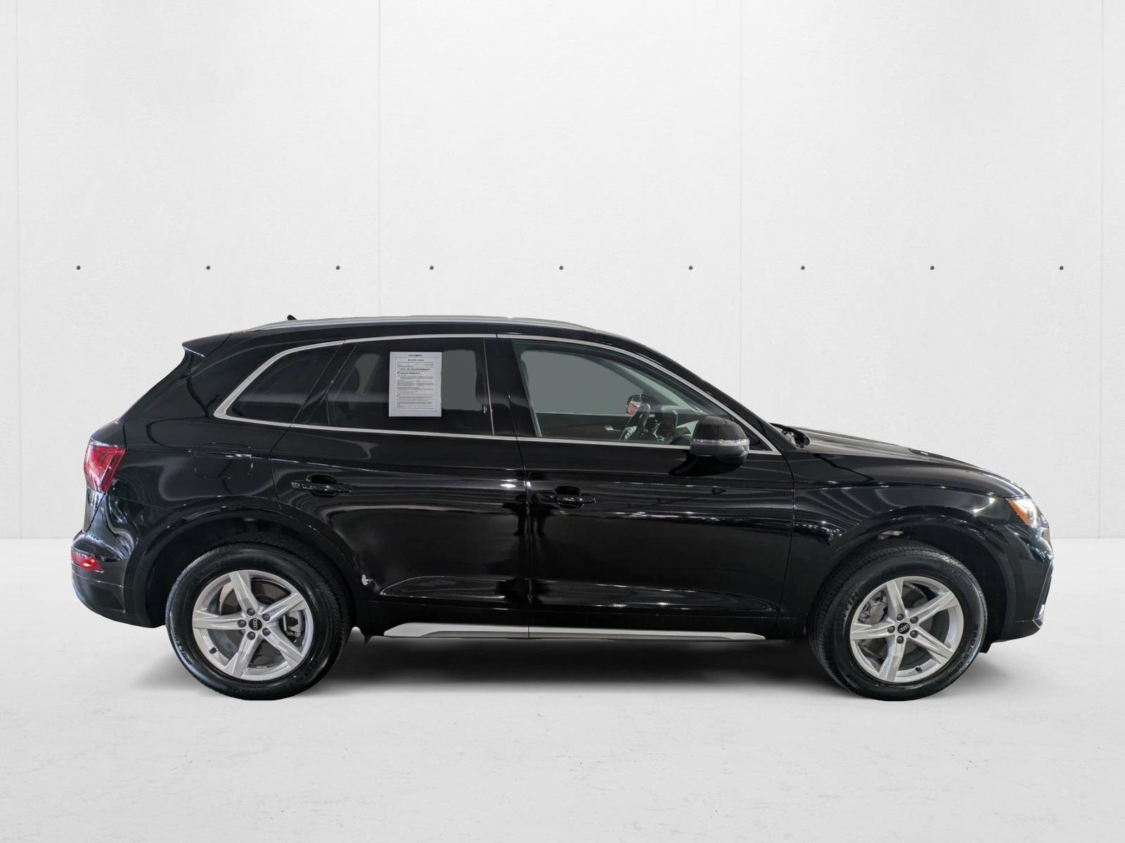 2023 Audi Q5 40 Premium photo 3