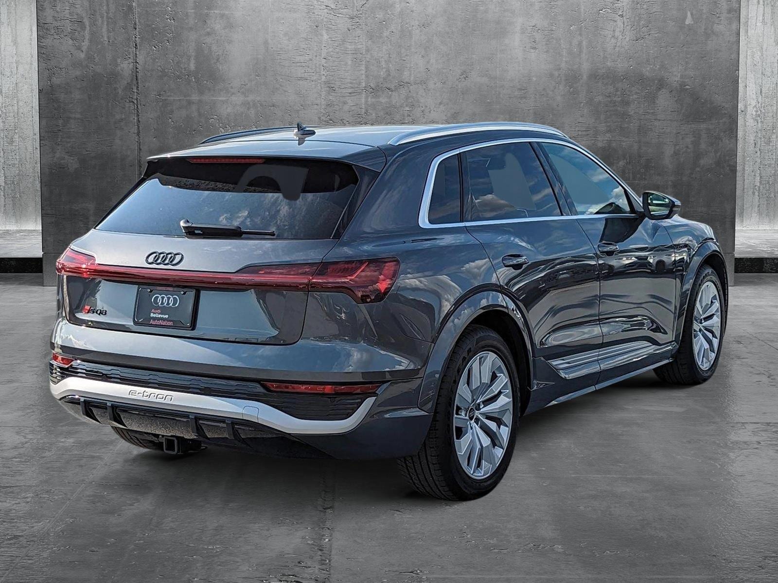 Used 2024 Audi SQ8 e-tron Prestige with VIN WA16CBGE4RB055027 for sale in Bellevue, WA