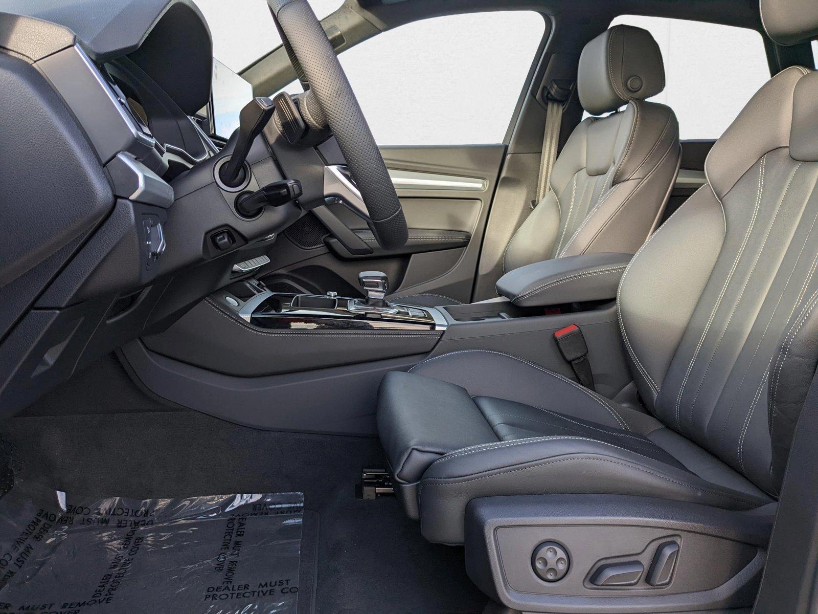 2025 Audi Q5 45 S line Premium Plus photo 4
