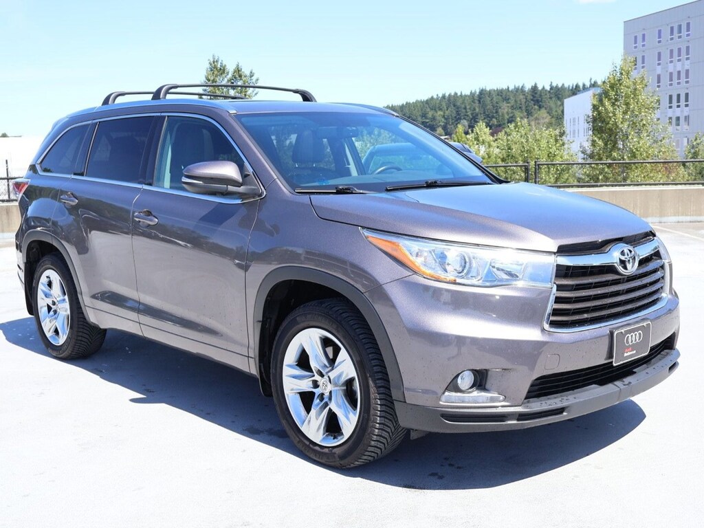 Used 2014 Toyota Highlander Limited V6 SUV