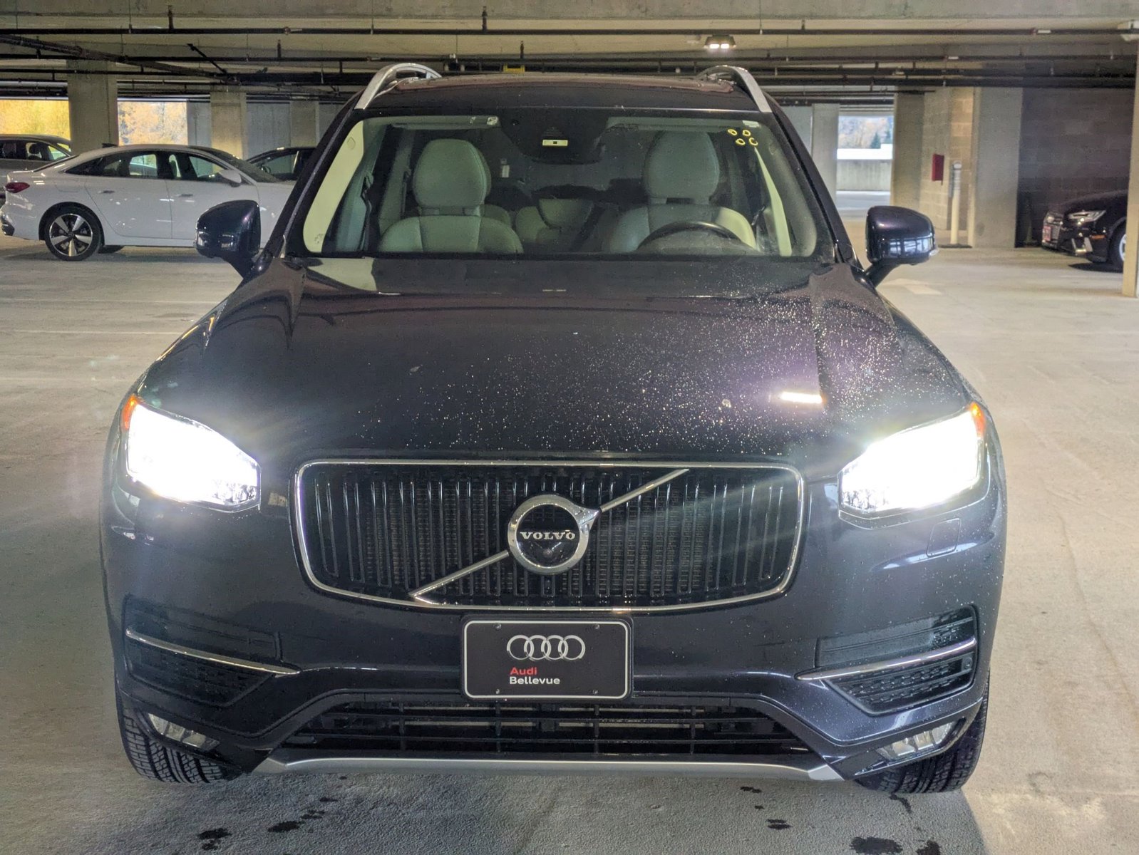 2016 Volvo XC90 Momentum photo 2