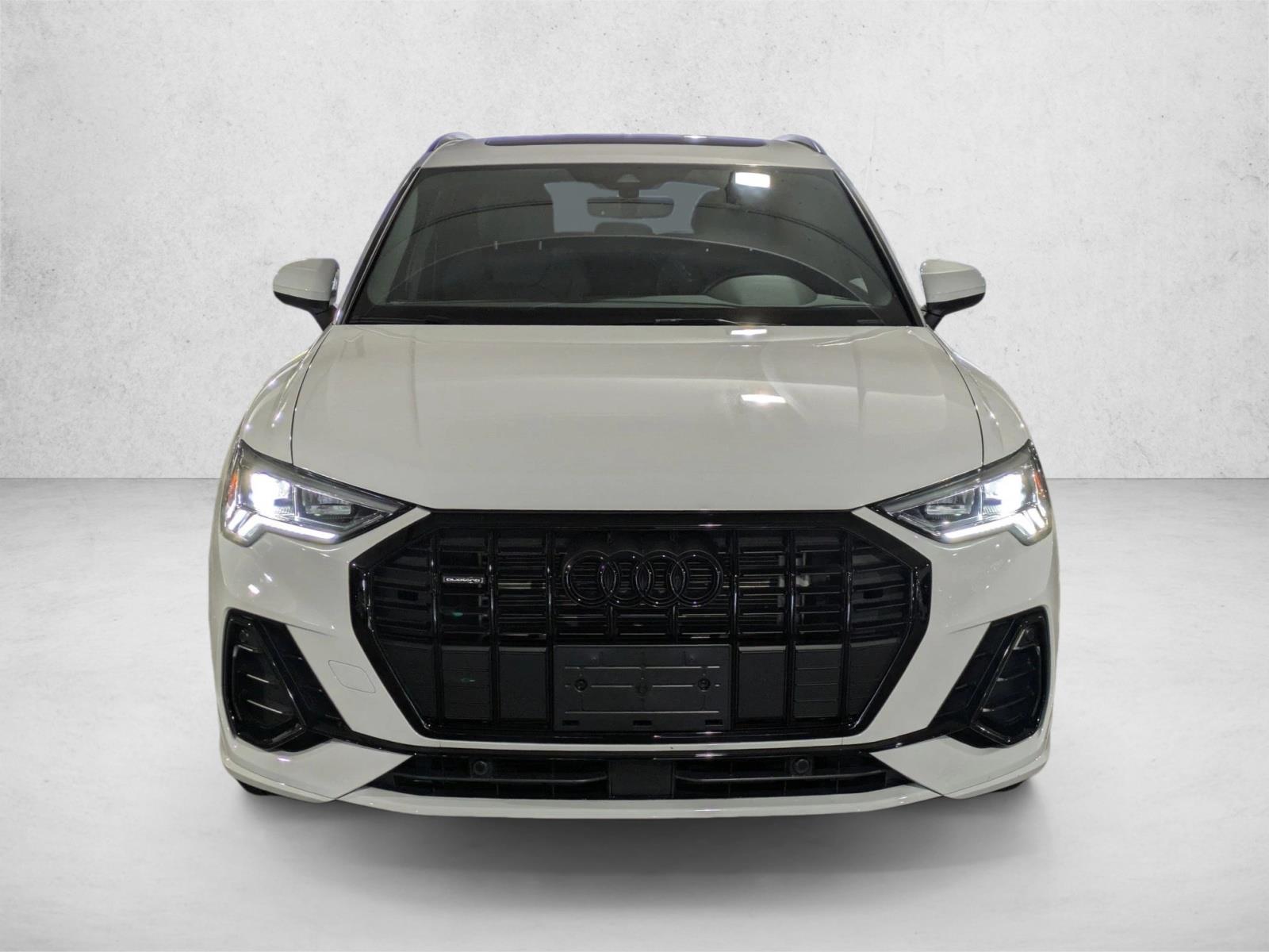 2025 Audi Q3 45 TFSI S line Premium photo 2