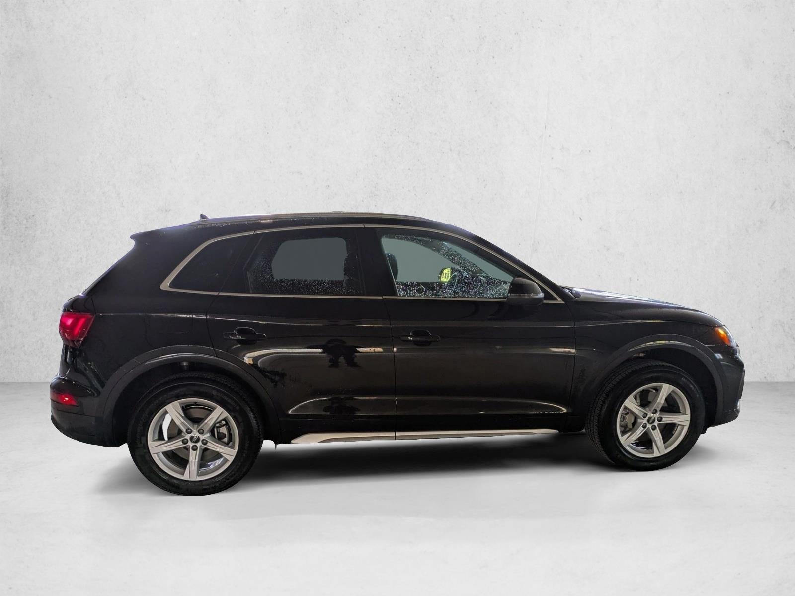 2023 Audi Q5 40 Premium photo 3