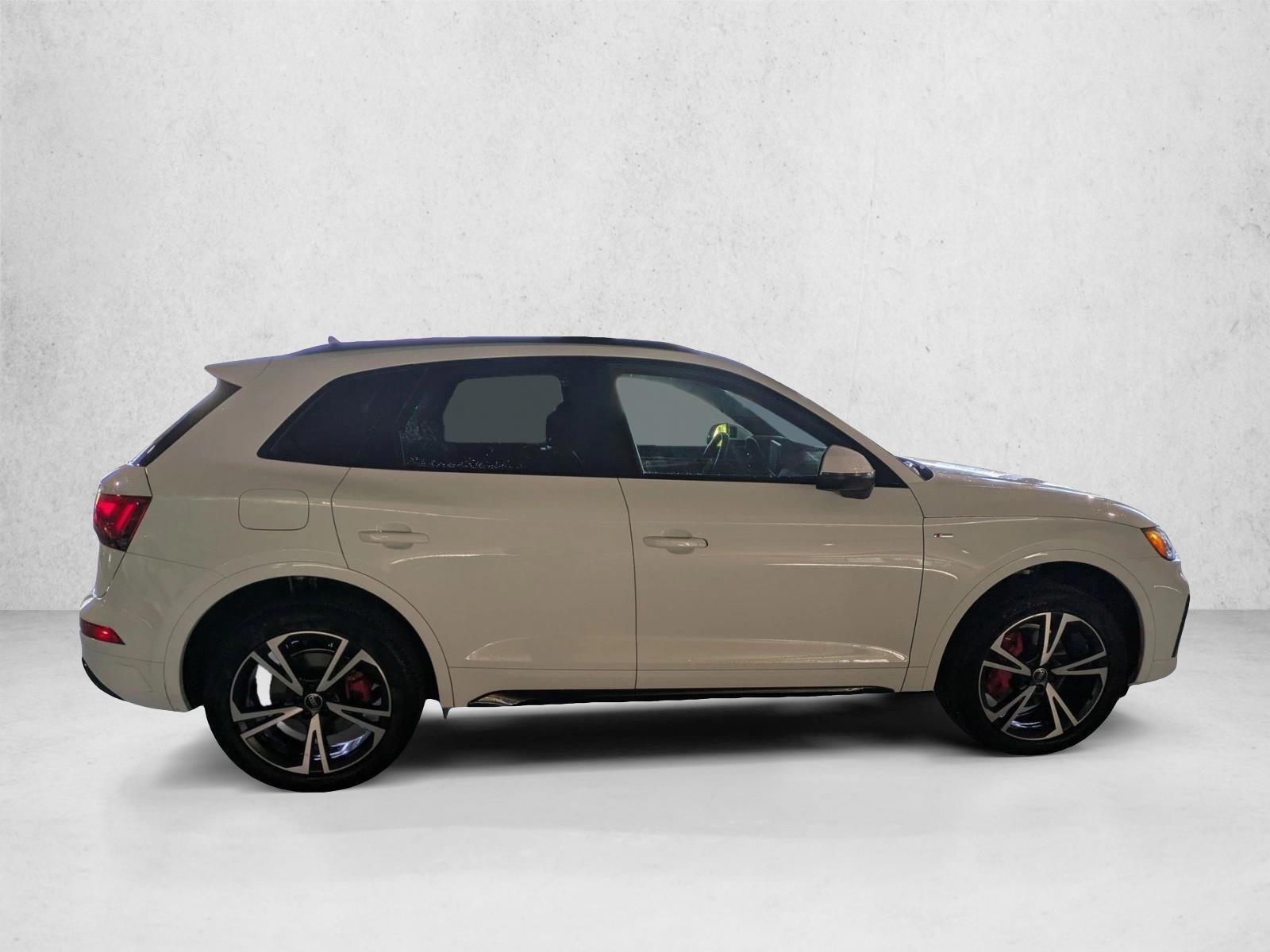 2025 Audi Q5 45 S line Premium Plus photo 4