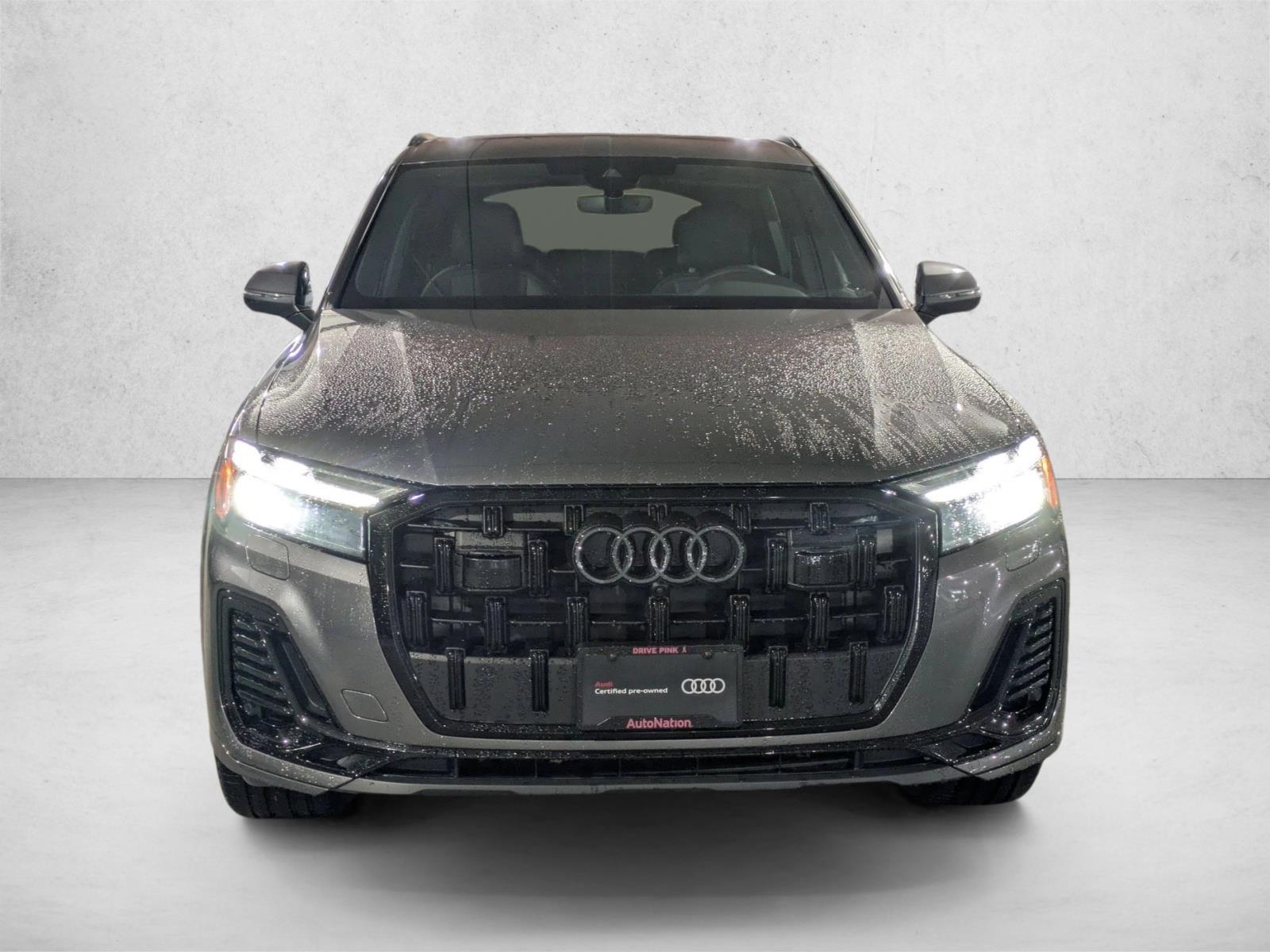 2025 Audi Q7 45 Premium Plus photo 2