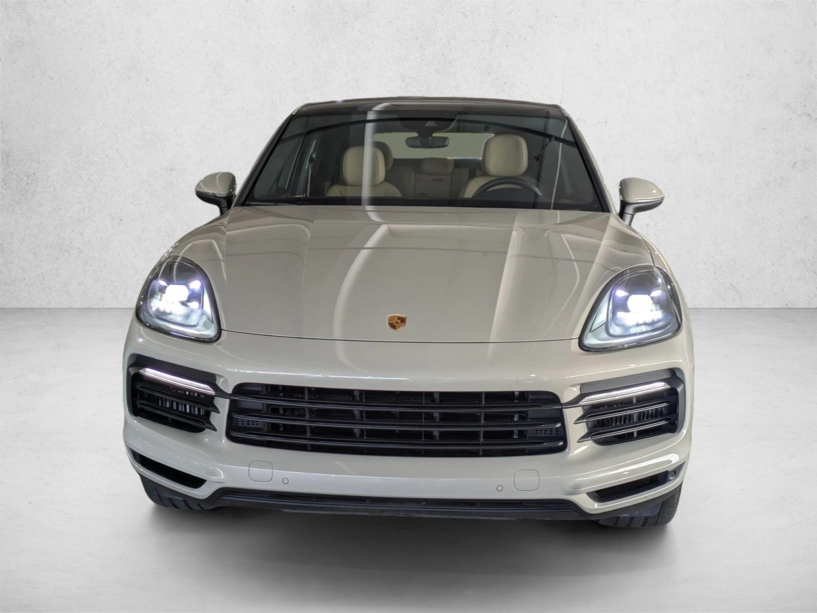 2022 Porsche Cayenne Coupe S photo 2