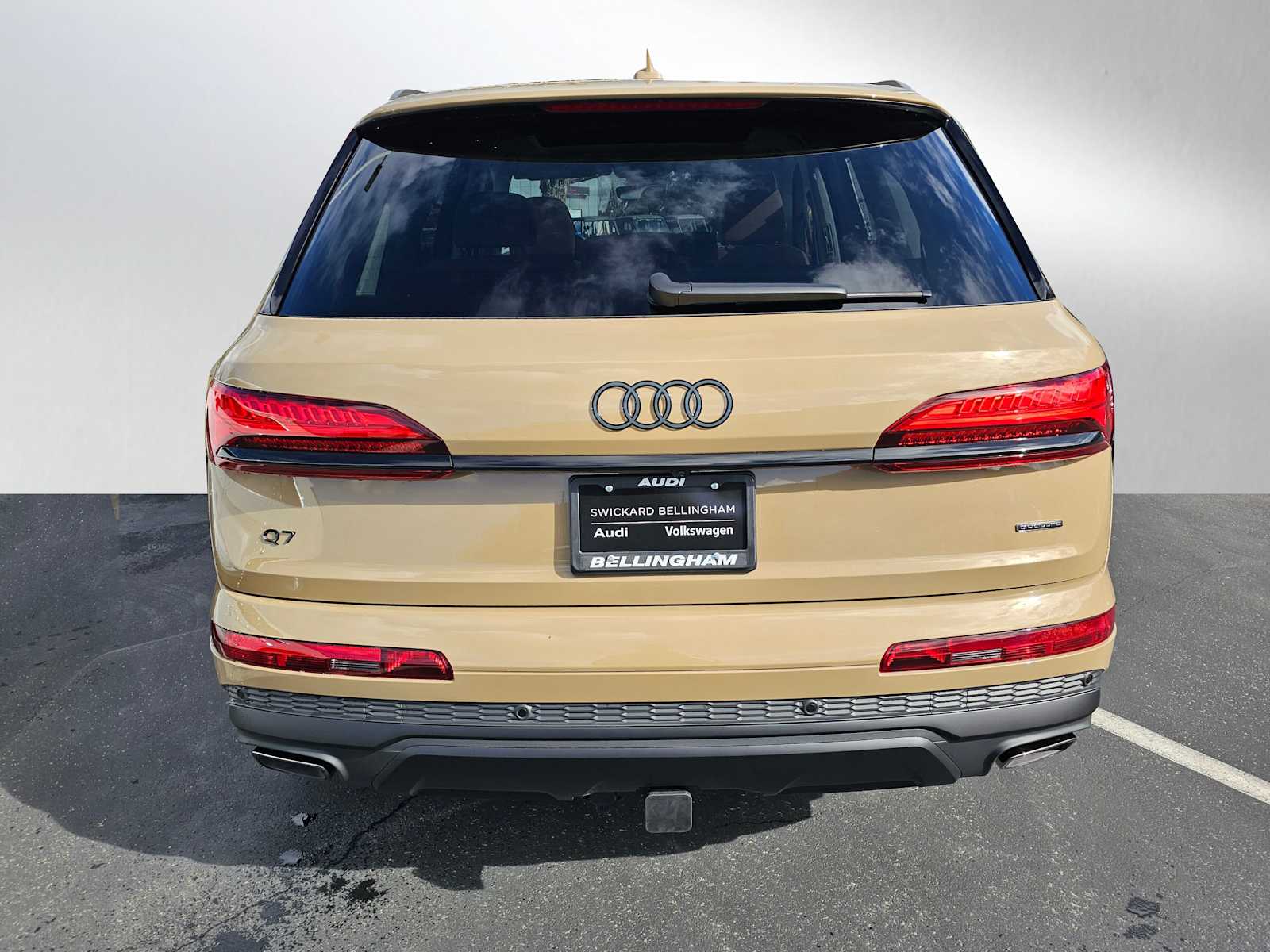 2025 Audi Q7 55 Premium photo 4