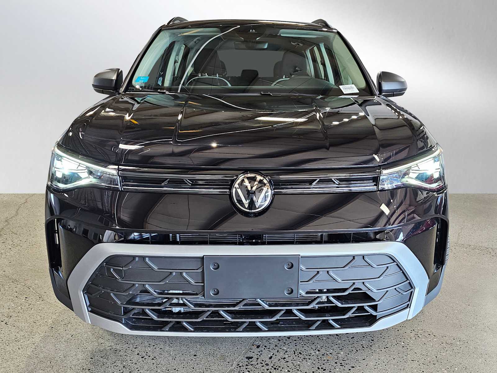 2025 Volkswagen Taos S photo 2