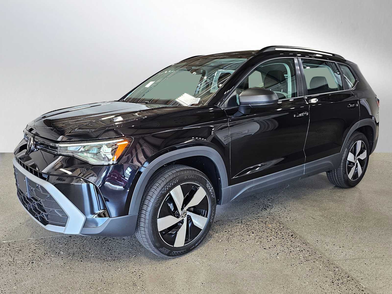 2025 Volkswagen Taos S photo 3