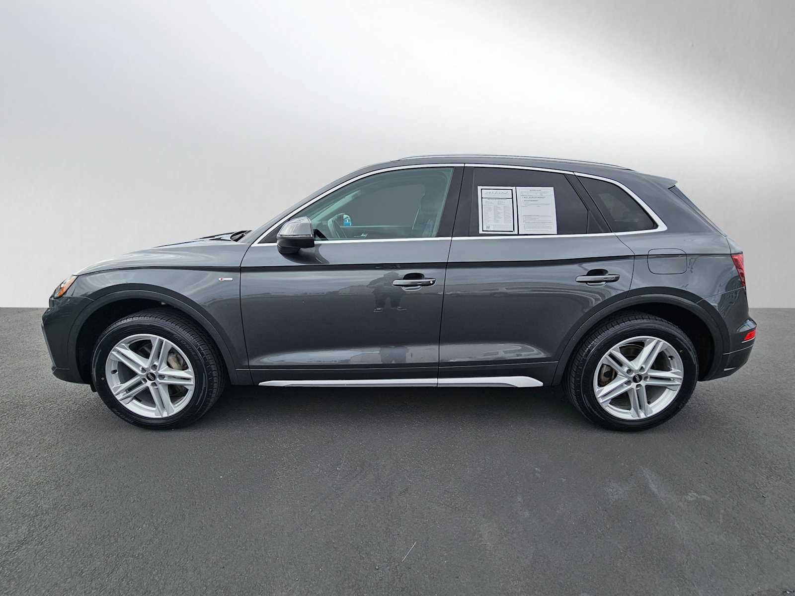 Used 2022 Audi Q5 Premium Plus with VIN WA1E2AFY2N2091555 for sale in Bellingham, WA