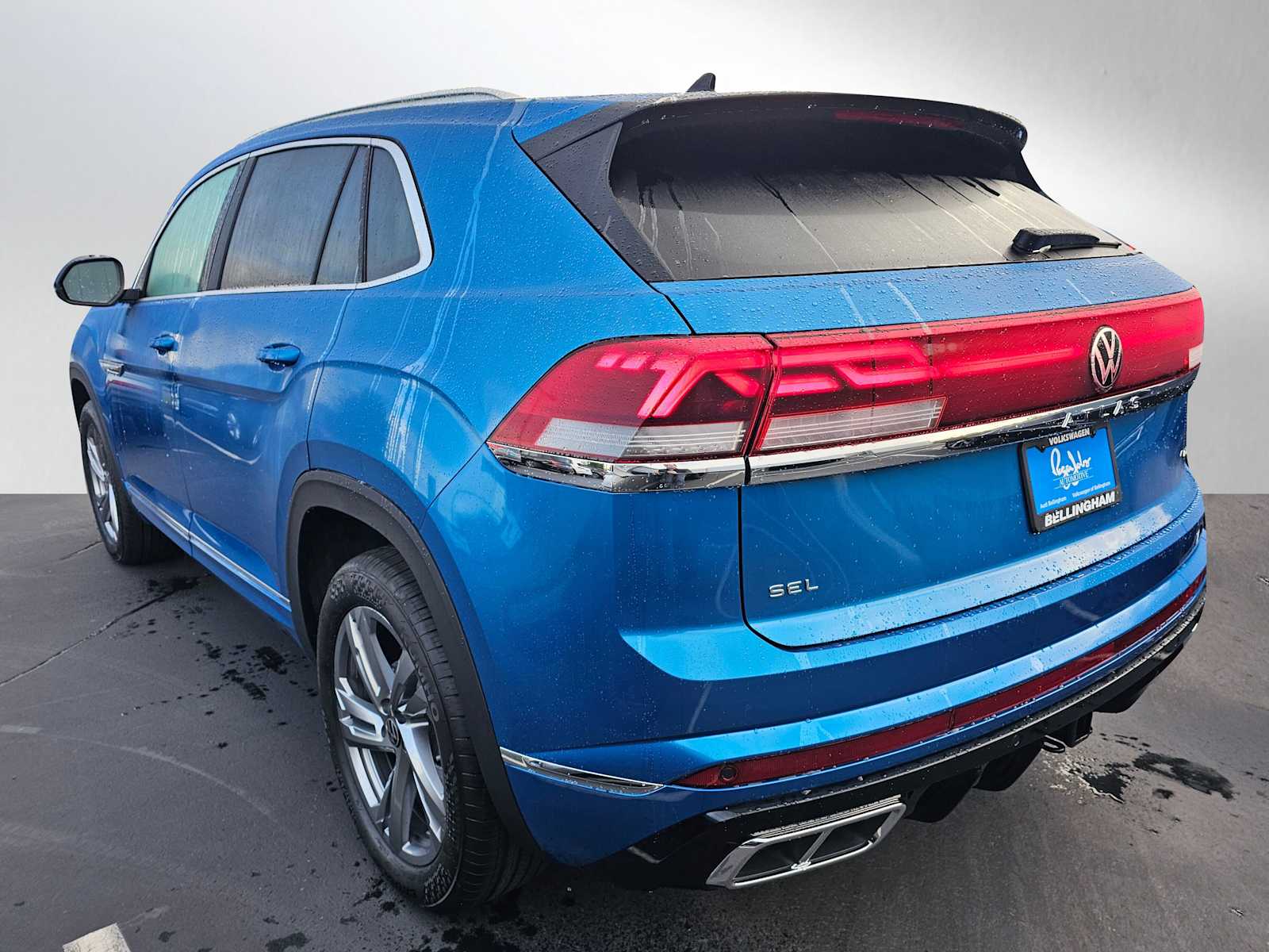 2024 Volkswagen Atlas Cross Sport SEL R-Line photo 3