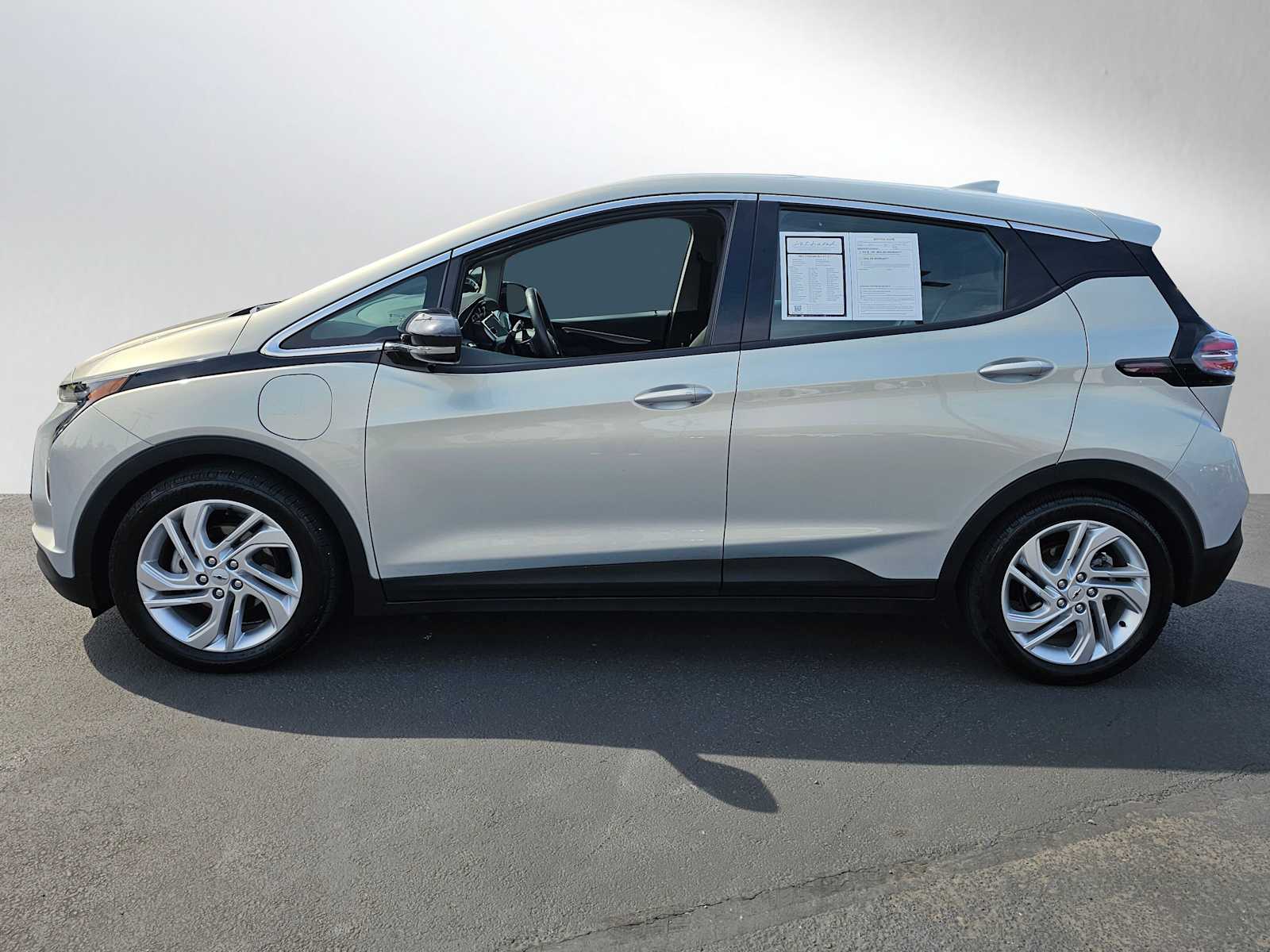 Used 2022 Chevrolet Bolt EV LT with VIN 1G1FW6S03N4107528 for sale in Bellingham, WA