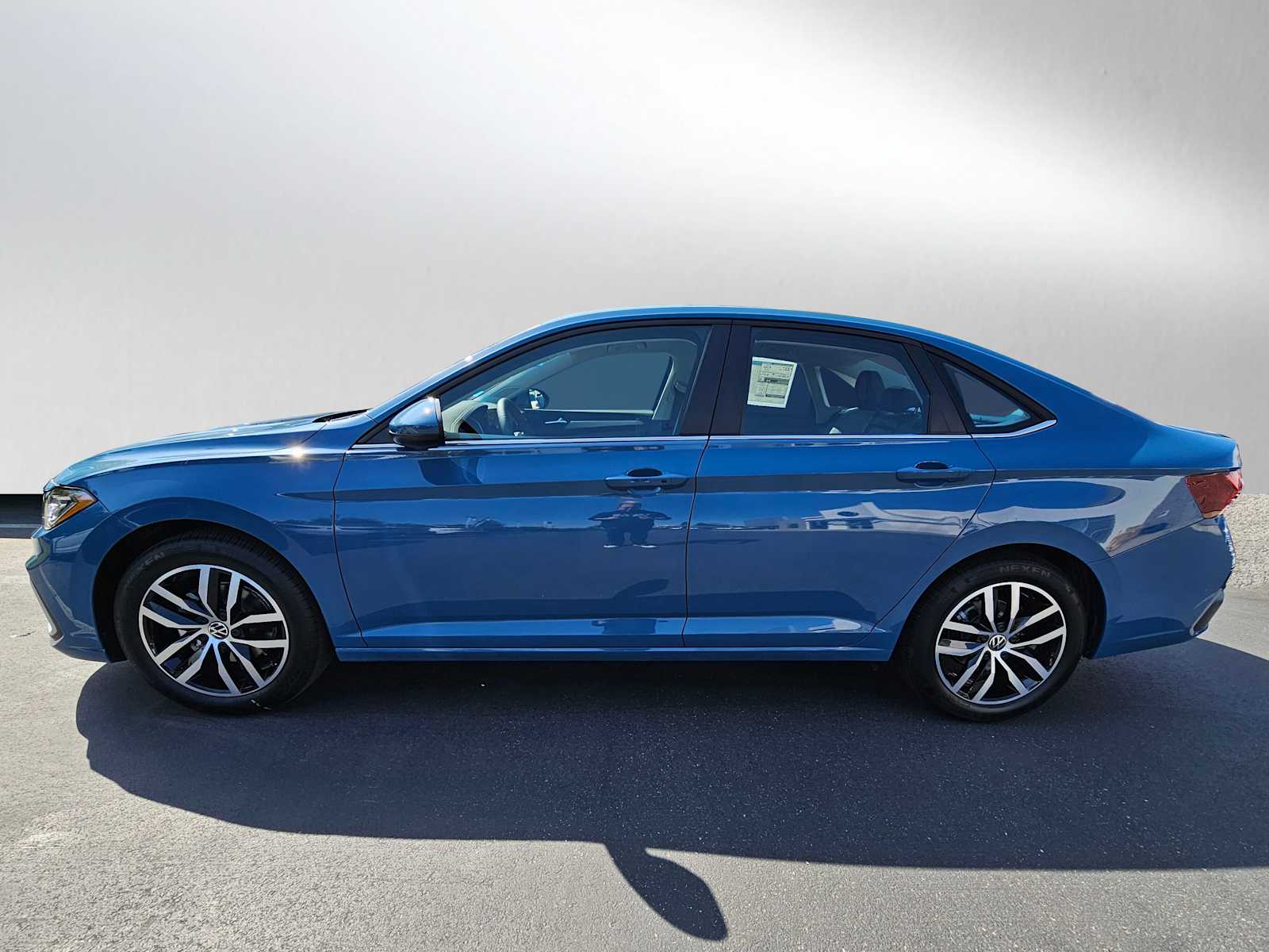 2025 Volkswagen Jetta SE photo 2
