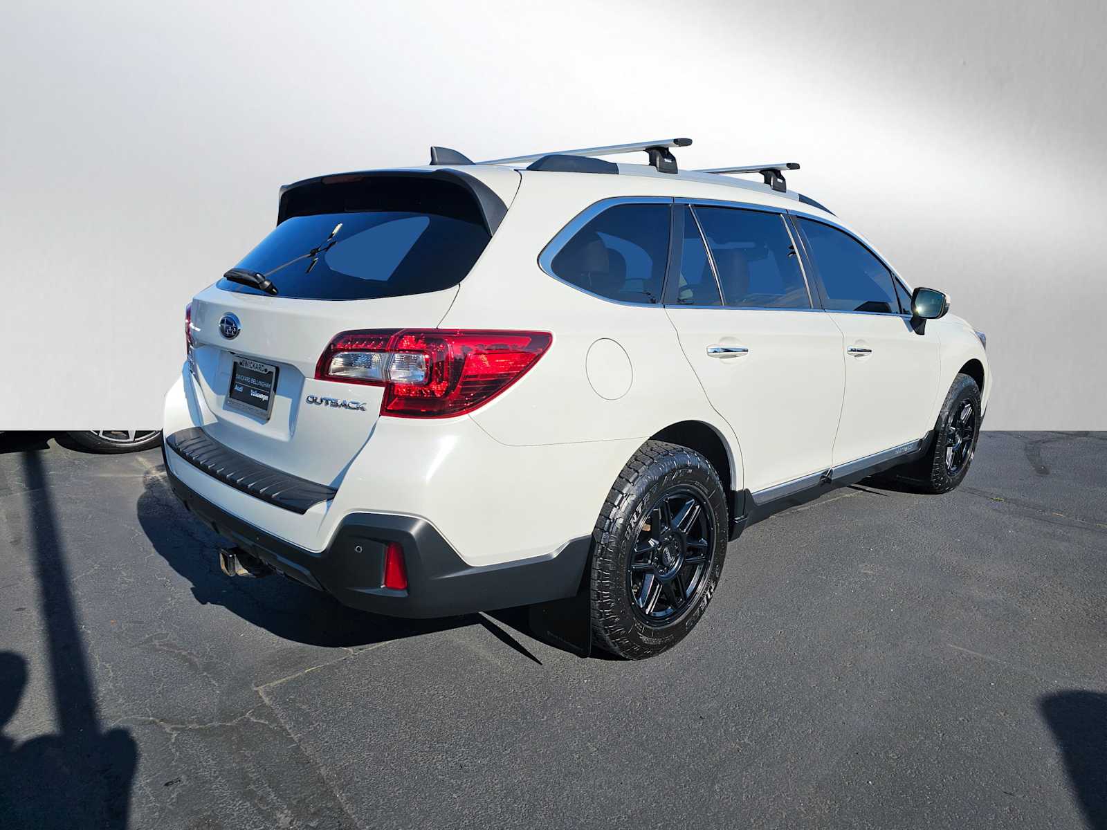 2018 Subaru Outback 2.5i Touring photo 3