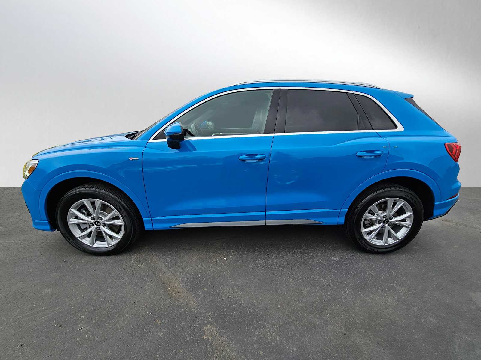 Used 2023 Audi Q3 S Line Premium with VIN WA1DECF34P1130268 for sale in Bellingham, WA