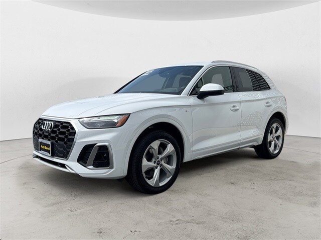 2025 Audi Q5 45 S line Premium Plus photo 3