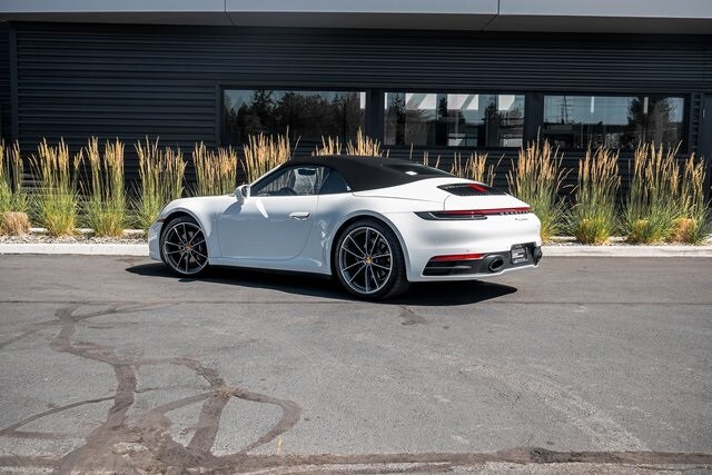 2021 Porsche 911 4 Cabriolet photo 3