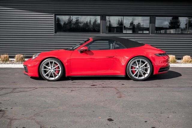 2022 Porsche 911 S photo 2