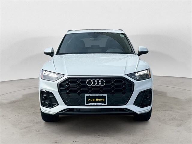 2025 Audi Q5 45 S line Premium photo 2