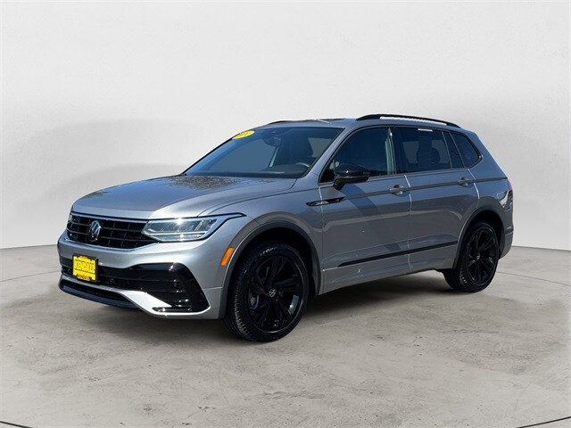 2024 Volkswagen Tiguan SE R-Line Black photo 3