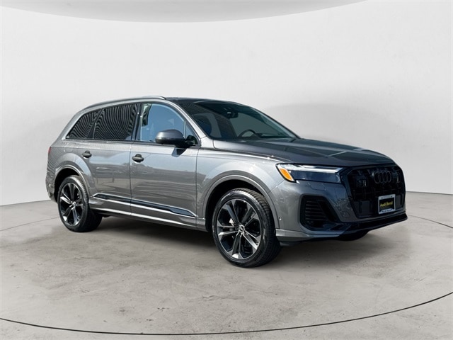2025 Audi Q7 55 Premium Plus