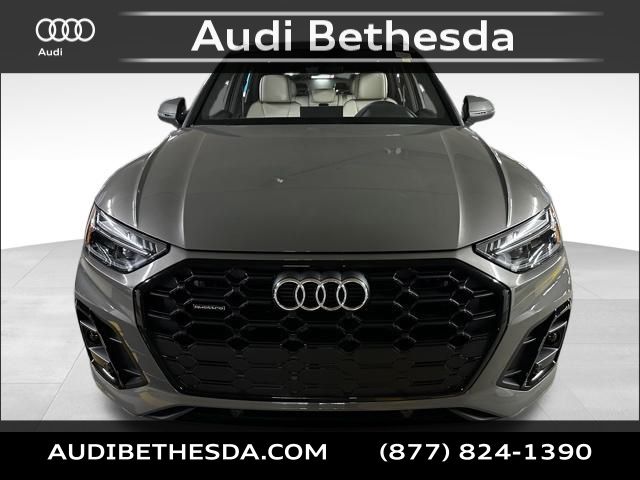 2025 Audi Q5 S line Premium photo 2