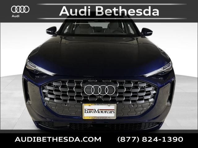 2025 Audi Q5 2.0T Premium Plus photo 2