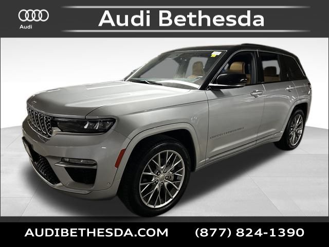 2024 Jeep Grand Cherokee Summit photo 3