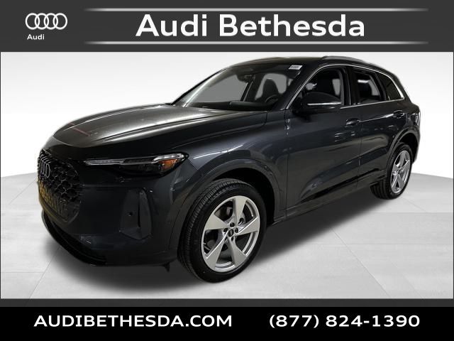 2025 Audi Q5 2.0T Premium Plus photo 2
