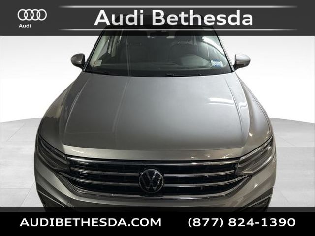 2023 Volkswagen Tiguan S photo 2