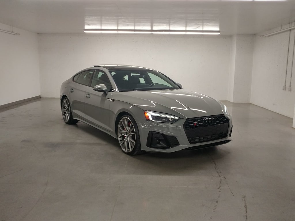 Used 2022 Audi Progressiv Quattro Black Pack|Sport Exhaust|Navi À hayon