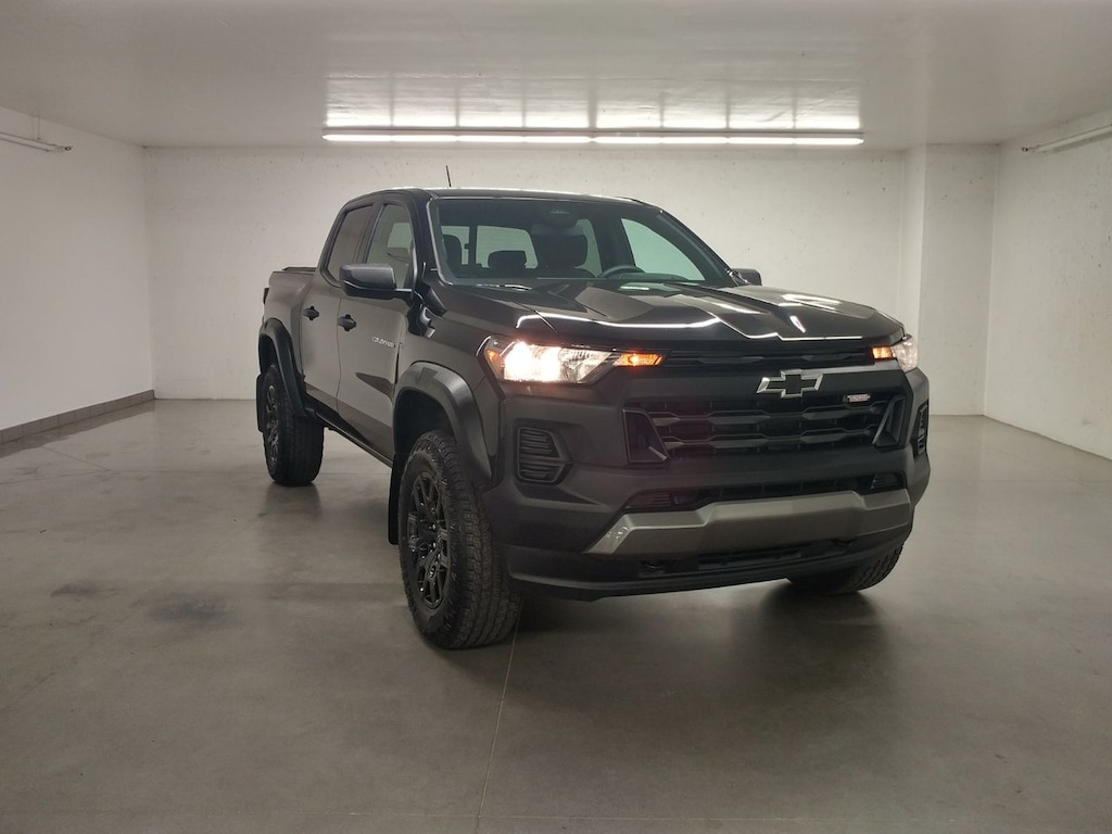 Used 2024 Chevrolet 4WD Trail Boss Camera |Carplay Camion cabine multiplace
