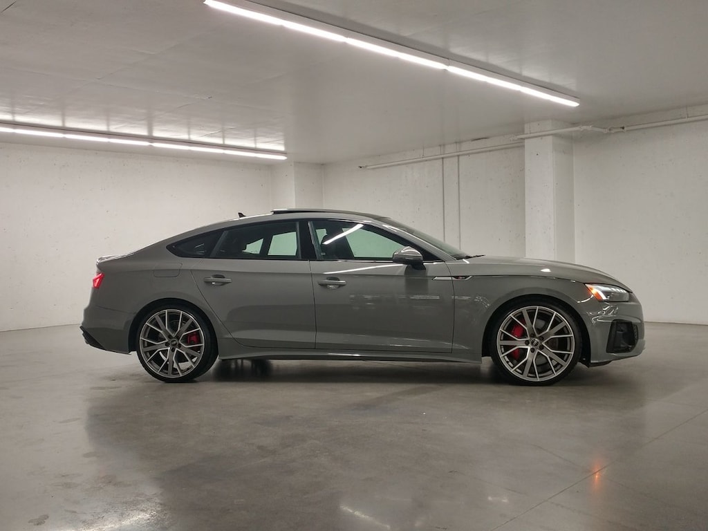 Used 2022 Audi Progressiv Quattro Black Pack|Sport Exhaust|Navi À hayon