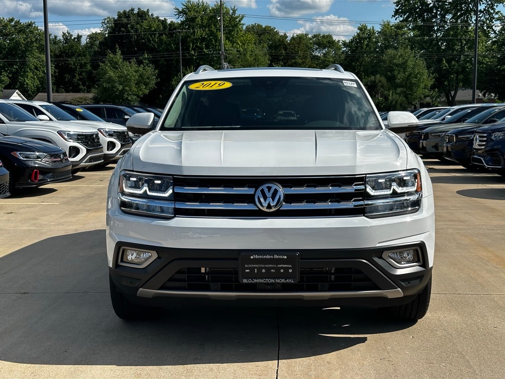 Used 2019 Volkswagen Atlas SEL Premium with VIN 1V2NR2CA2KC529218 for sale in Normal, IL