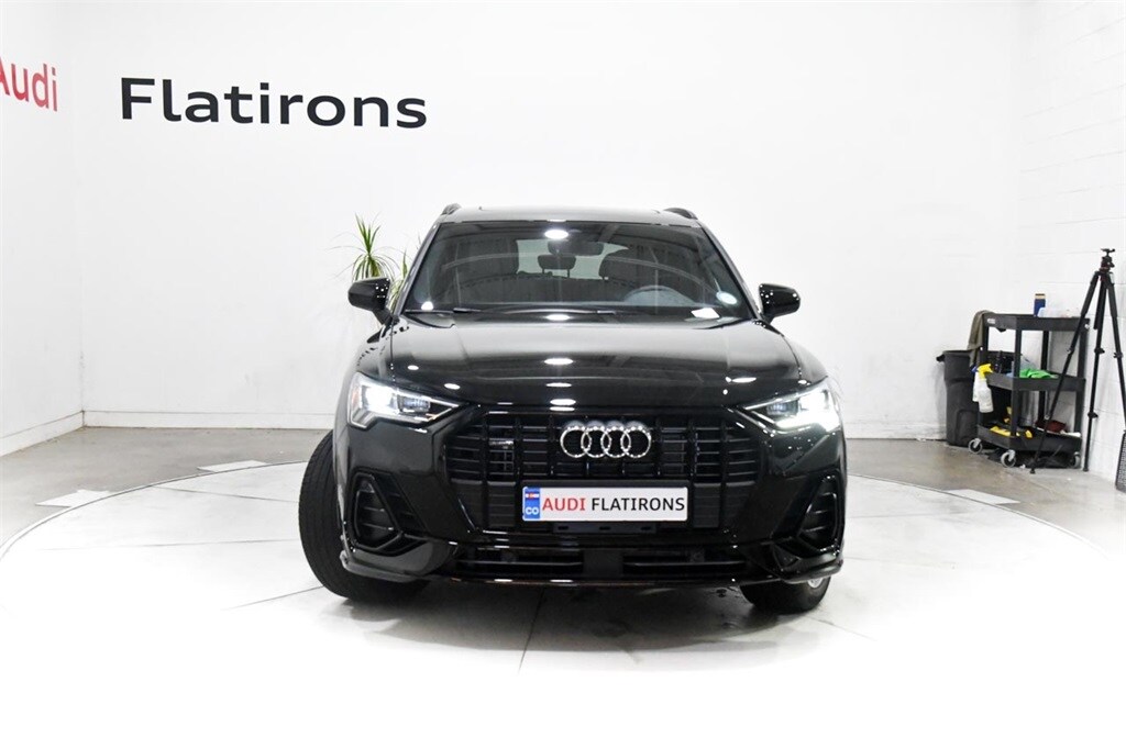 2024 Audi Q3 Premium Plus photo 2